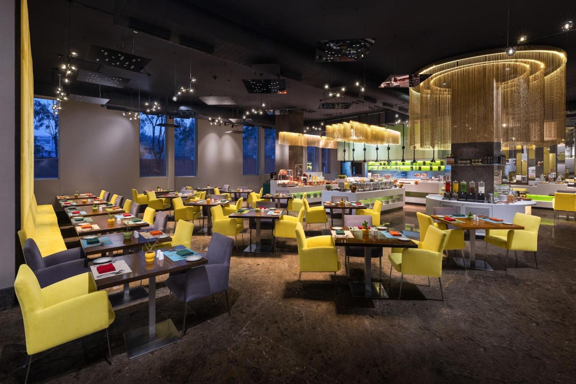 Aloft Bengaluru Outer Ring Road Otel Dış mekan fotoğraf
