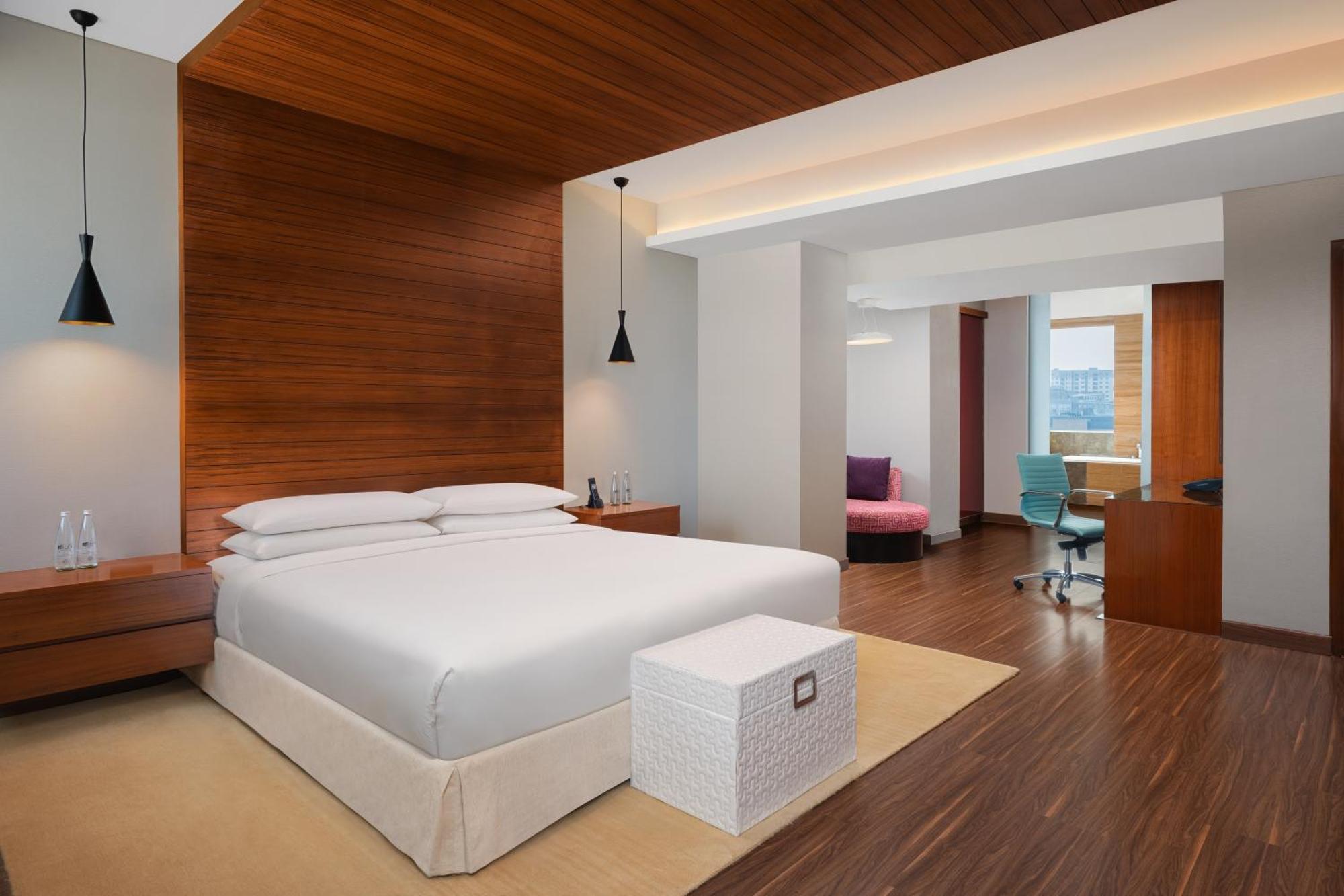 Aloft Bengaluru Outer Ring Road Otel Dış mekan fotoğraf