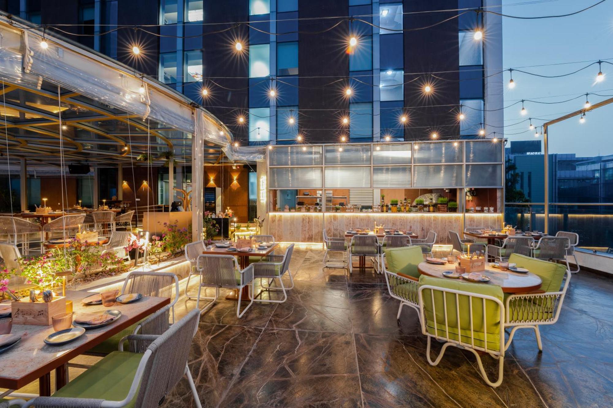 Aloft Bengaluru Outer Ring Road Otel Dış mekan fotoğraf